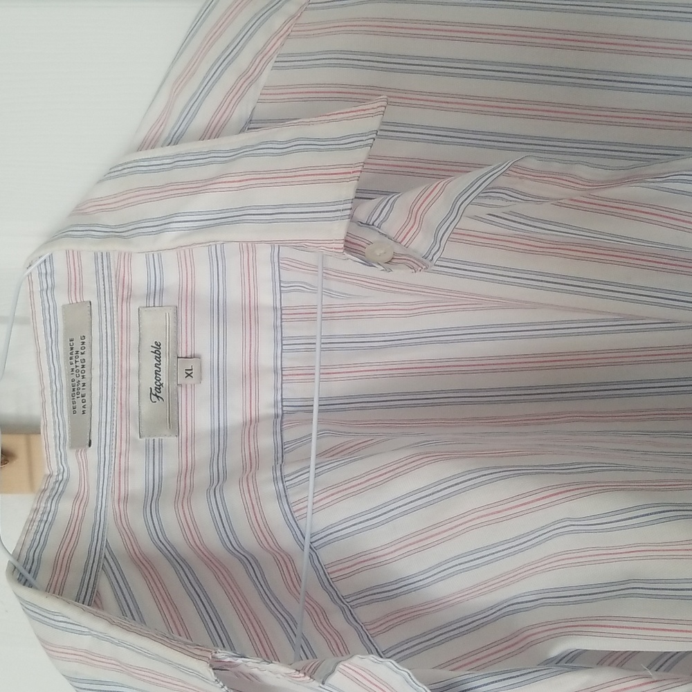 Facconable  ladies xl gorgeous  red blue pinstripe  button  down shirt
